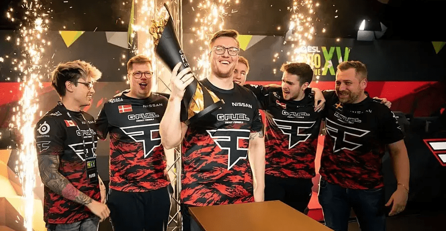 Фэйз против Империал: прогноз матча для ESL Pro League Season 19