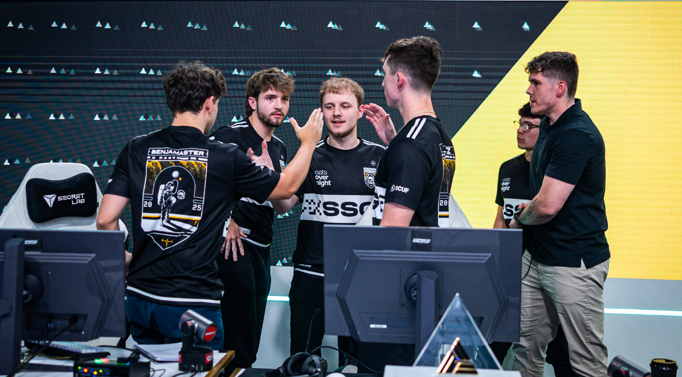 Команда Secret — чемпионы EWC 2025 Rainbow Six Siege X