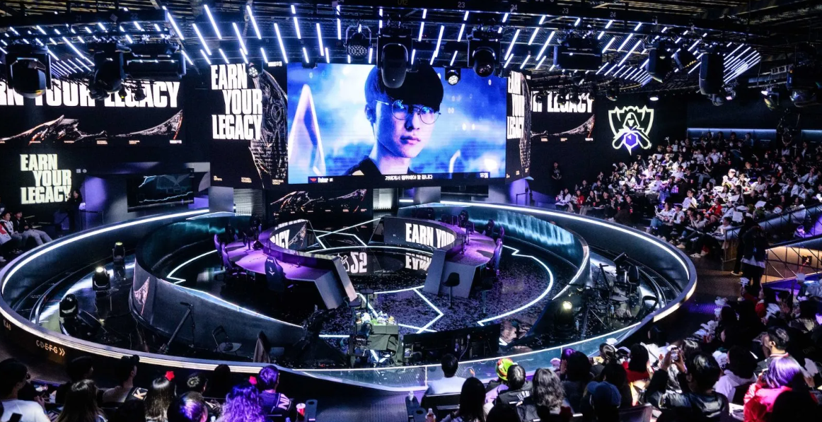 Киберспортивная арена LCK Stage